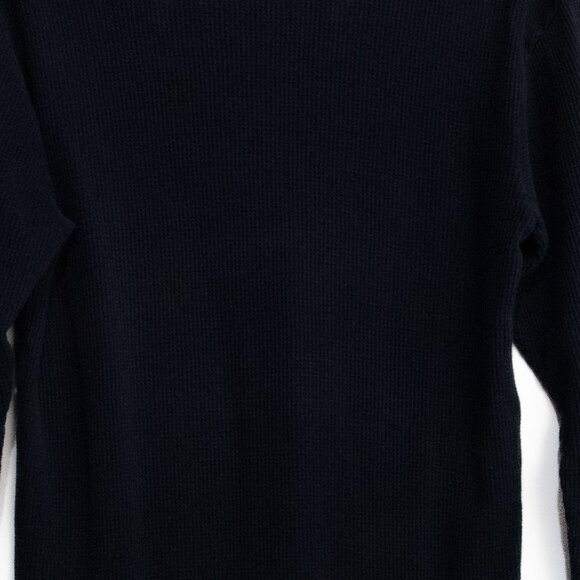 Black Long-Sleeve Thermal Knit Crewneck Pullover - Picture 7 of 8
